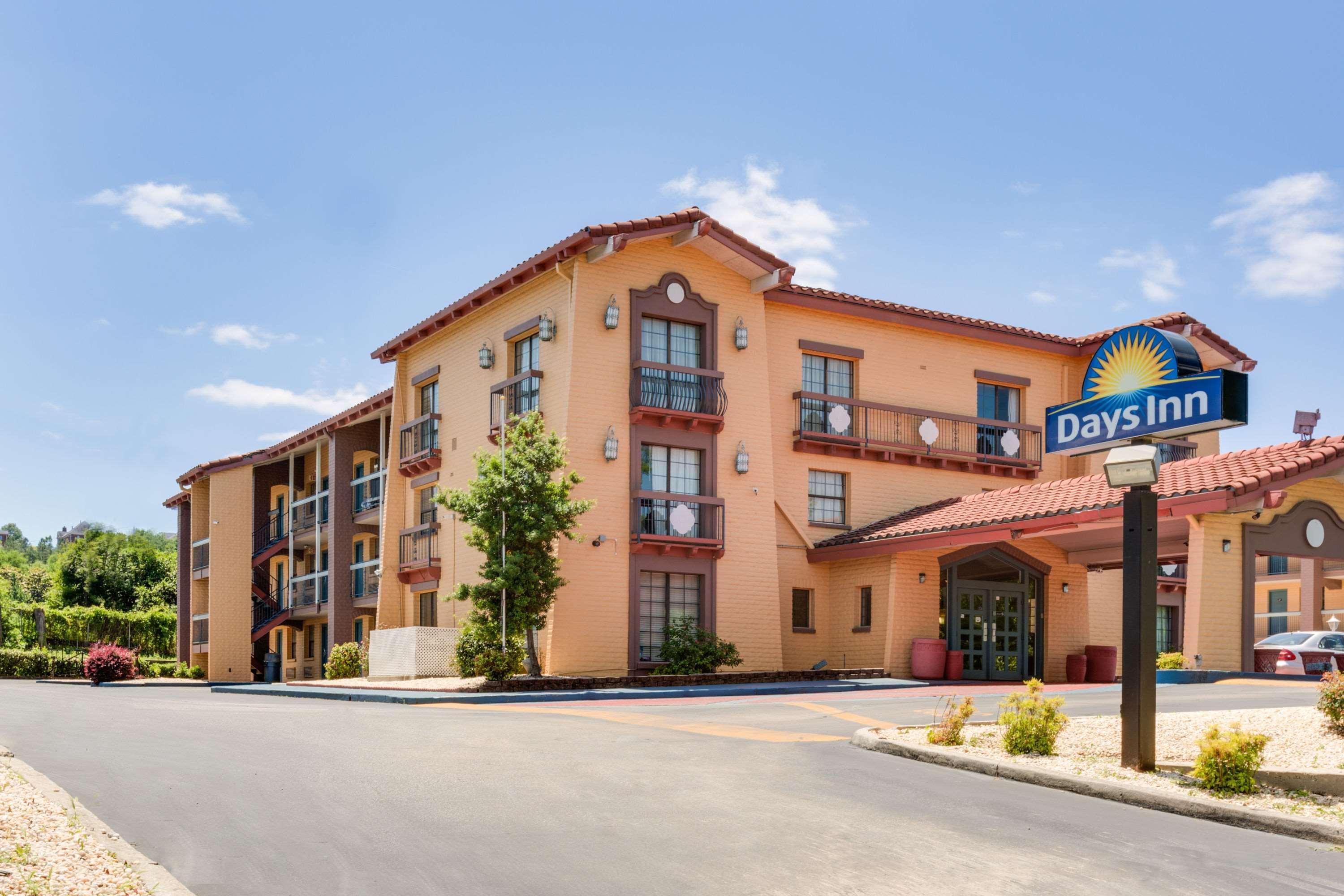 Days Inn By Wyndham Birmingham/West Eksteriør bilde