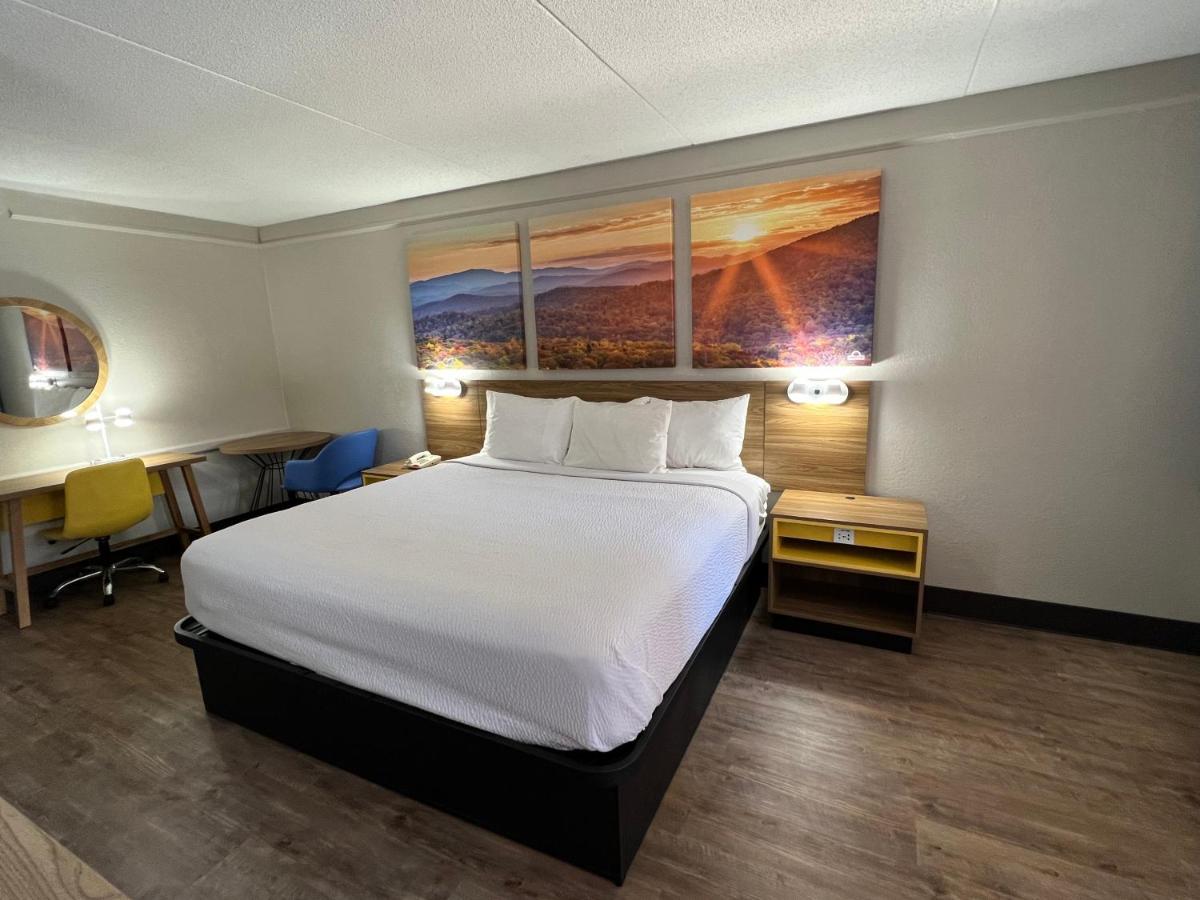 Days Inn By Wyndham Birmingham/West Eksteriør bilde