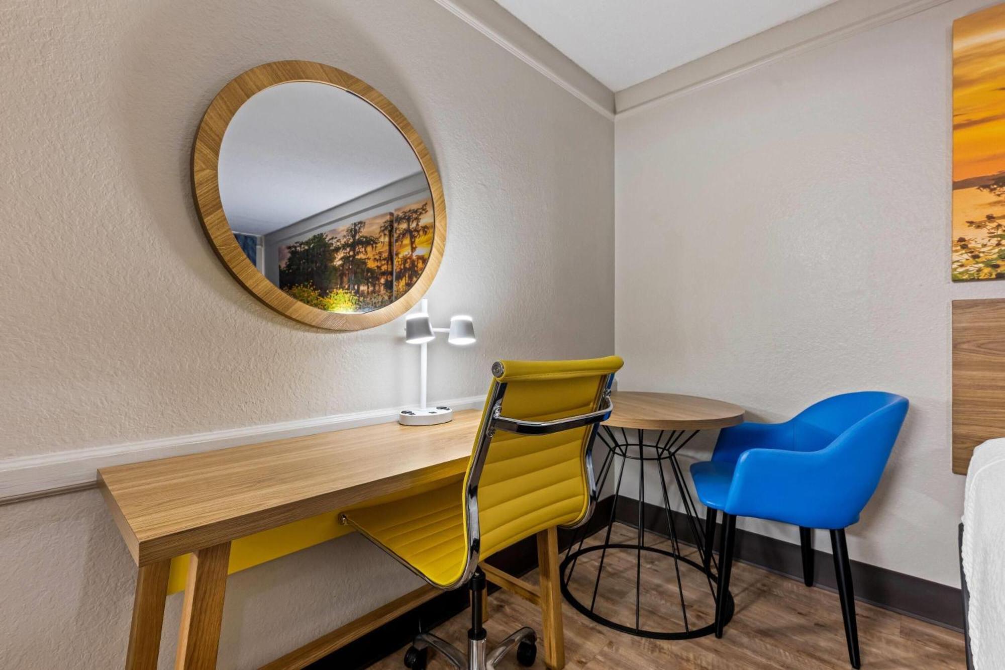Days Inn By Wyndham Birmingham/West Eksteriør bilde