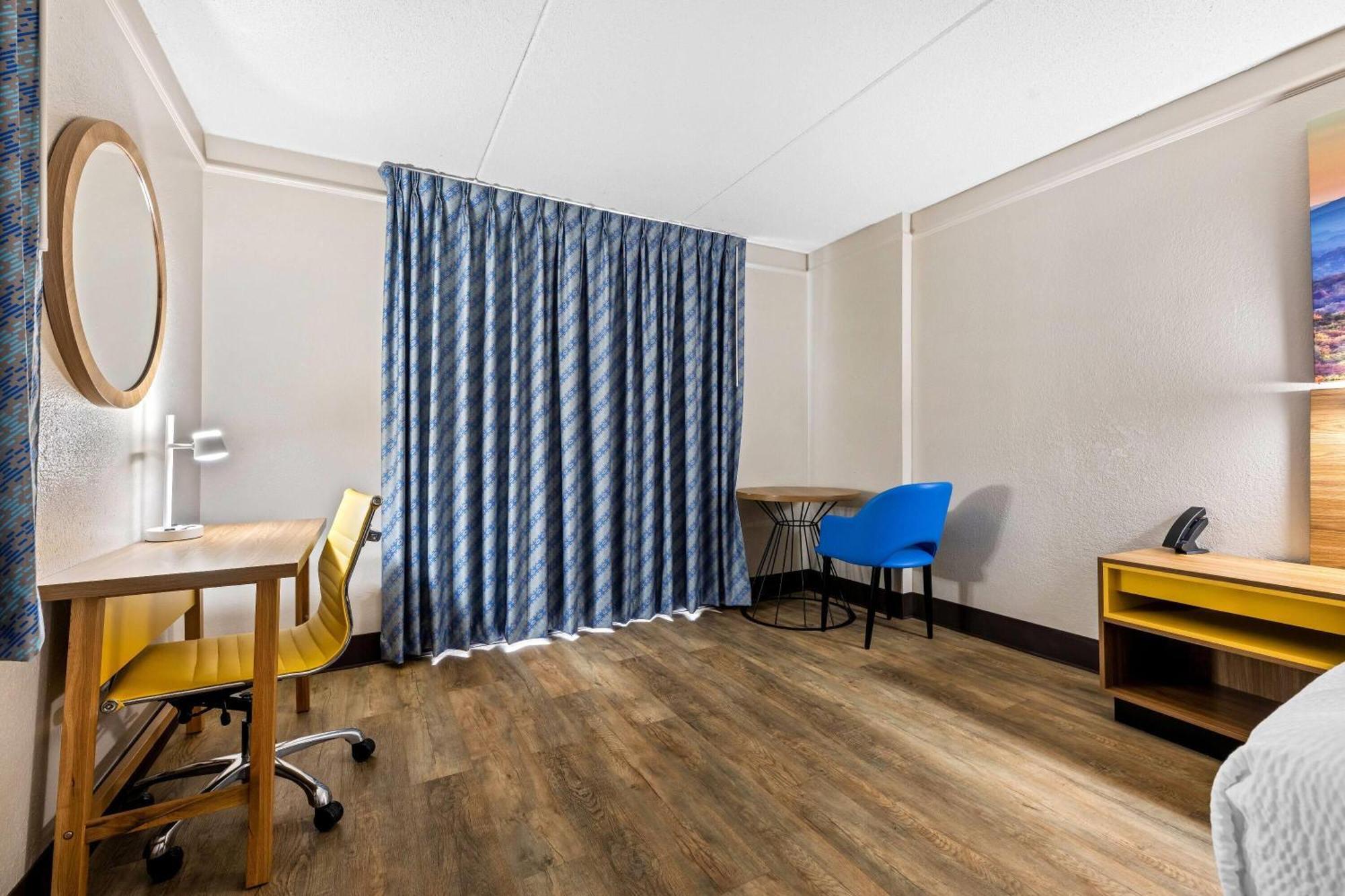 Days Inn By Wyndham Birmingham/West Eksteriør bilde